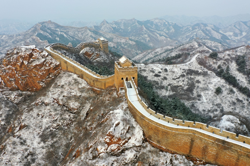 La section de Jinshanling enneigée de la Grand Muraille