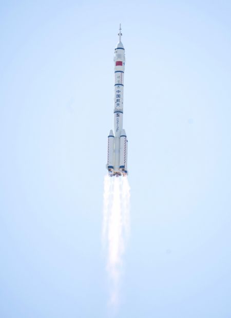 (miniature) Le vaisseau spatial habité Shenzhou-14