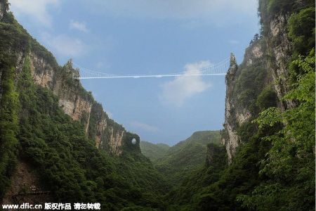 (miniature) Les montagnes d'Avatar en Chine vont accueillir le plus grand pont entièrement transparent