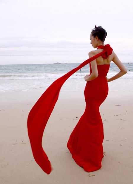 (miniature) chinoise robe rouge