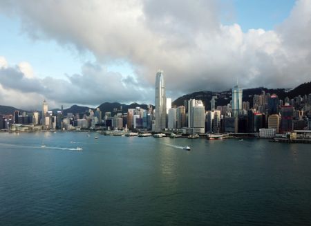 (miniature) Vue aérienne du Two International Finance Centre (IFC) à Hong Kong