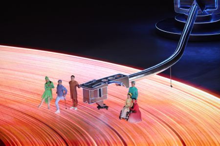 (miniature) Une scène de spectacle lors de la cérémonie de clôture des Jeux paralympiques d'hiver de Beijing 2022 au Stade national