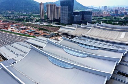(miniature) Photo aérienne de la partie nouvellement construite de la gare du Nord de Xiamen