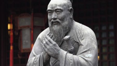 (miniature) Confucius sur la comparaison du jade et de l'homme de bien