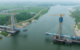 Photos Chine : construction du grand pont enjambant le fleuve Hanjiang de Zhongxiang