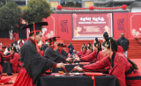 Photos : Crmonie de mariage collectif dans le sud-ouest de la Chine