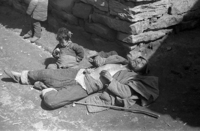 [archives] 30 photos de la famine en Chine en 1942 : Forum Chine