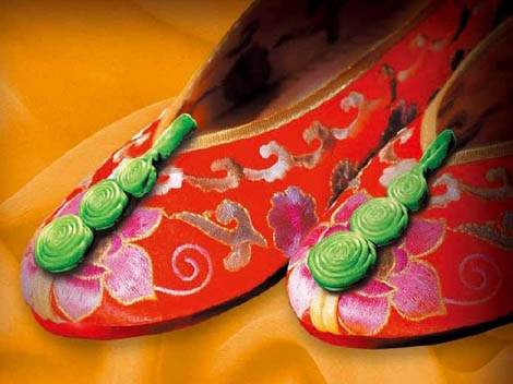 Chaussures brodées — Chine Informations