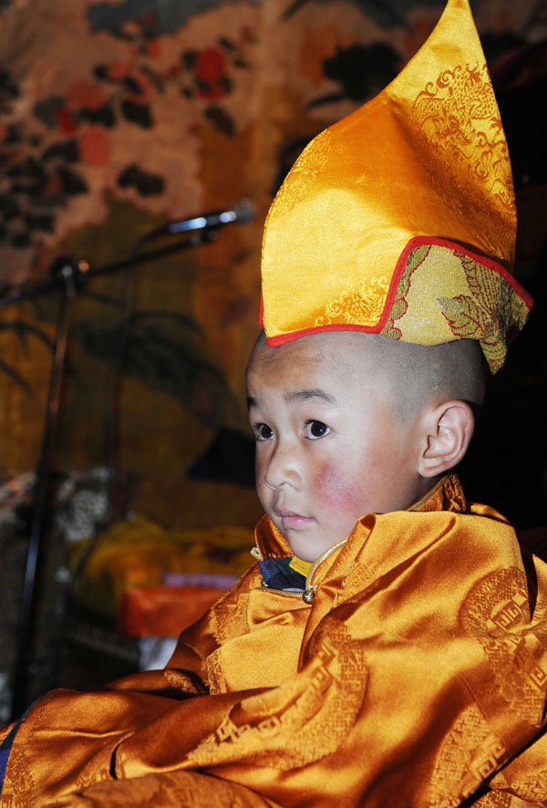 5e Bouddha vivant Dezhub