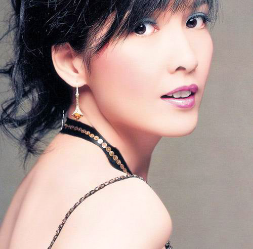 Vivian Chow
