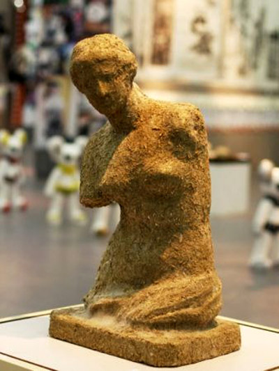 sculpture en crotte de panda (vénus de Milo)