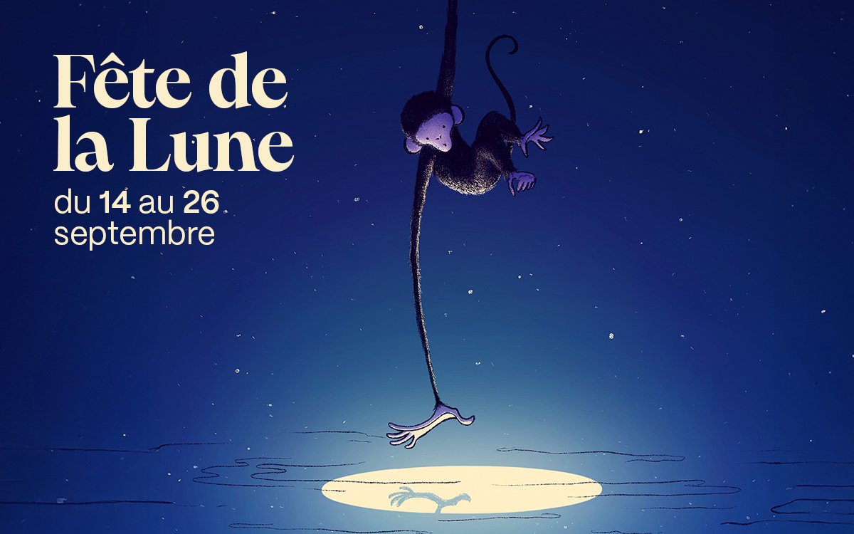 Affiche de la fête : sur un ciel bleu nuit étoilé, un singe dessiné au trait pend par sa longue queue, la tête en bas, et tend la patte vers le disque blanc de la lune qui se reflète sur une eau striée de traits