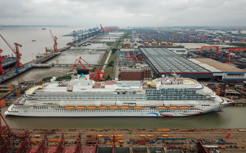 Le premier grand navire de croisière construit en Chine