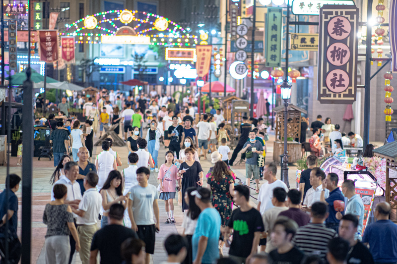Photo d'une rue commerciale à Wuhan