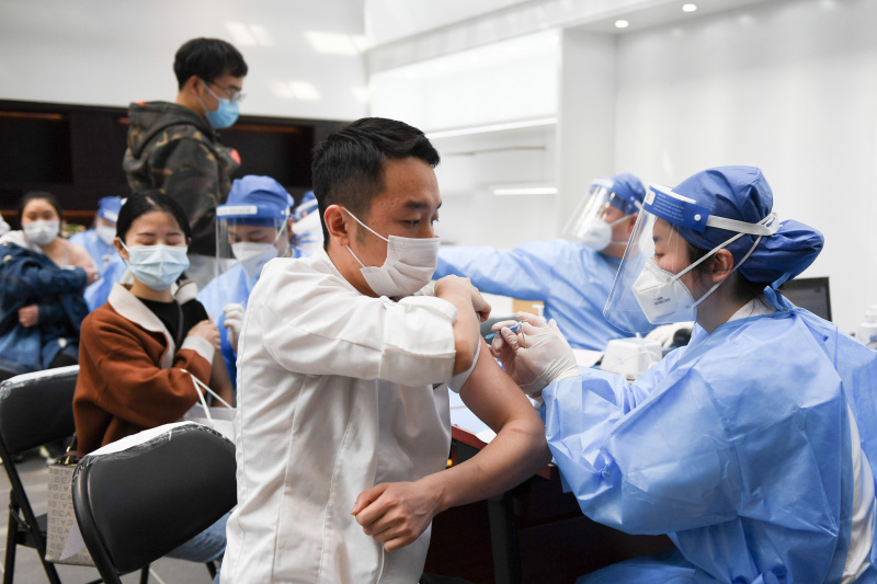 Des commerçants et des employés à Wangfujing
