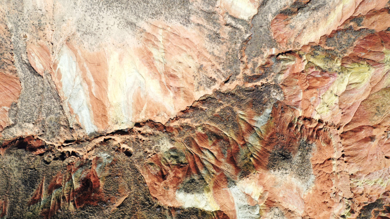 Vue aérienne du site pittoresque de Shuimo Danxia de Lanzhou