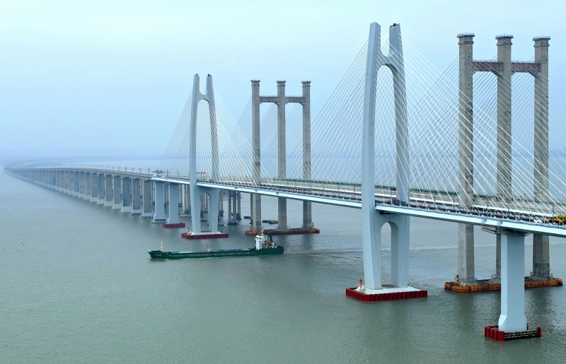 Photo aérienne prise le 4 février 2023 du pont maritime de la baie de Quanzhou