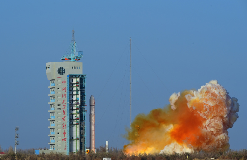 Une fusée porteuse Longue Marche-2D transportant le satellite Shiyan-20 C décolle du Centre de lancement de satellites de Jiuquan