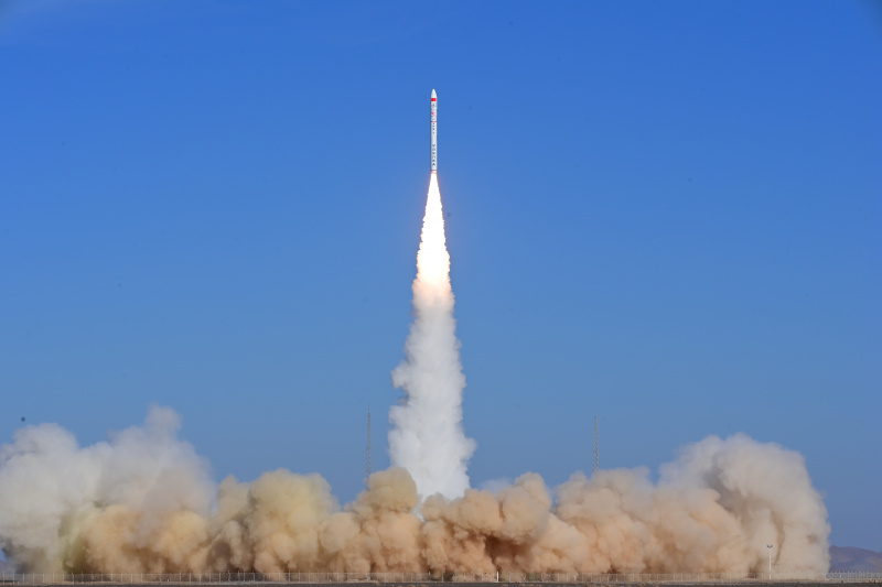 Une fusée porteuse CERES-1 Y5 décolle du Centre de lancement de satellites de Jiuquan