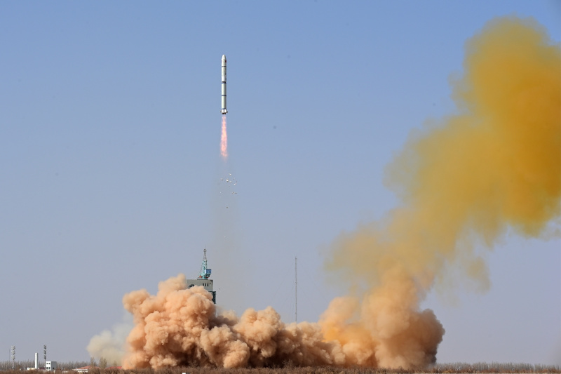 Un nouveau satellite de télédétection est lancé par une fusée porteuse Longue Marche-2C depuis le Centre de lancement de satellites de Jiuquan