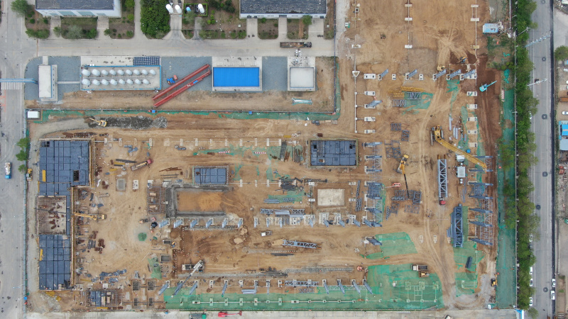 Photo aérienne du site de construction d'un projet de transformateur électrique à Shenyang