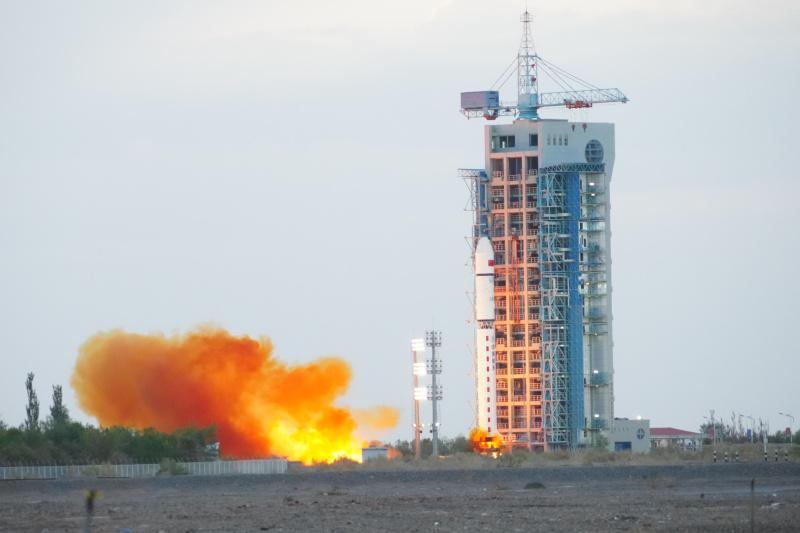 Une fusée porteuse Longue Marche-2D transportant le satellite Yunhai-1 03 décolle du Centre de lancement de satellites de Jiuquan