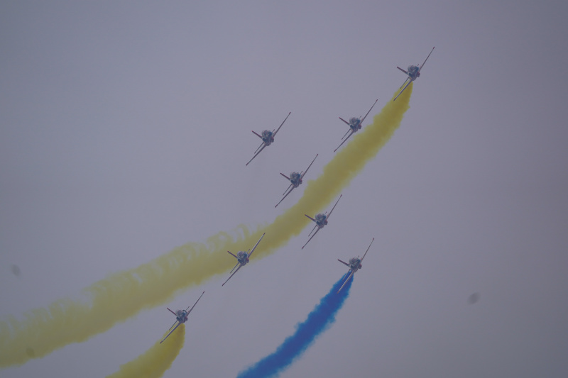 Des avions de l'équipe d'acrobatie aérienne Hongying lors du Salon aéronautique de Nanchang