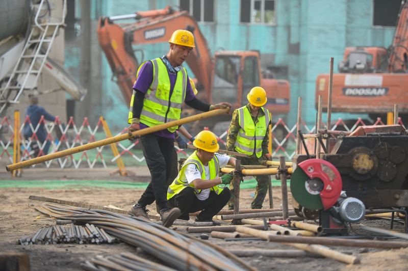 Des ouvriers sur un chantier à Baotou