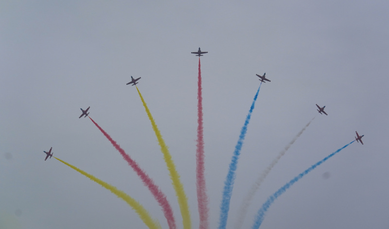 Des avions de l'équipe d'acrobatie aérienne Hongying lors du Salon aéronautique de Nanchang