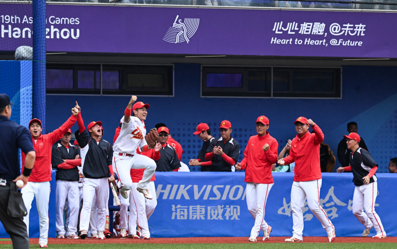 L'équipe chinoise lors du match masculin pour la médaille de bronze de baseball entre la Chine et le Japon