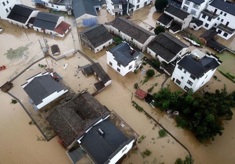 Le village de Baiguoshu inondé