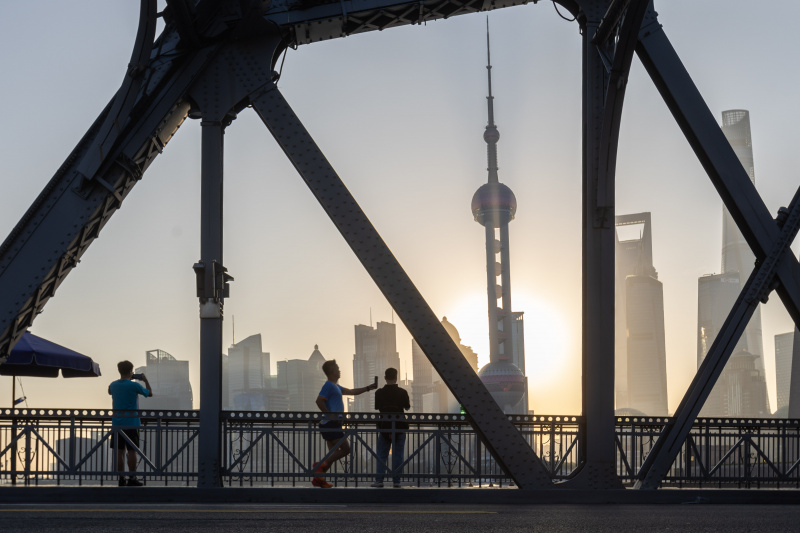 Vue de Shanghai au lever du soleil