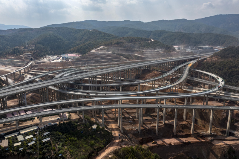 Vue de la nouvelle autoroute Chuxiong-Dali dans la province chinoise du Yunnan (sud-ouest)