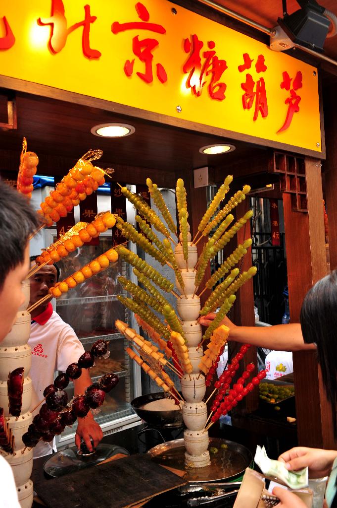 Brochettes de fruits caramélisée à Pékin