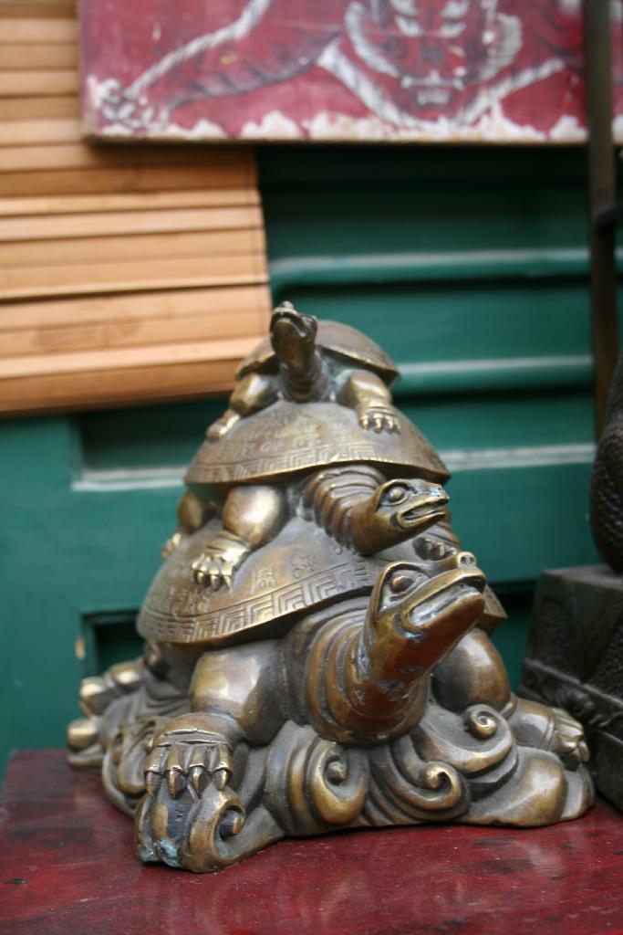Statue de 3 tortues en bronze