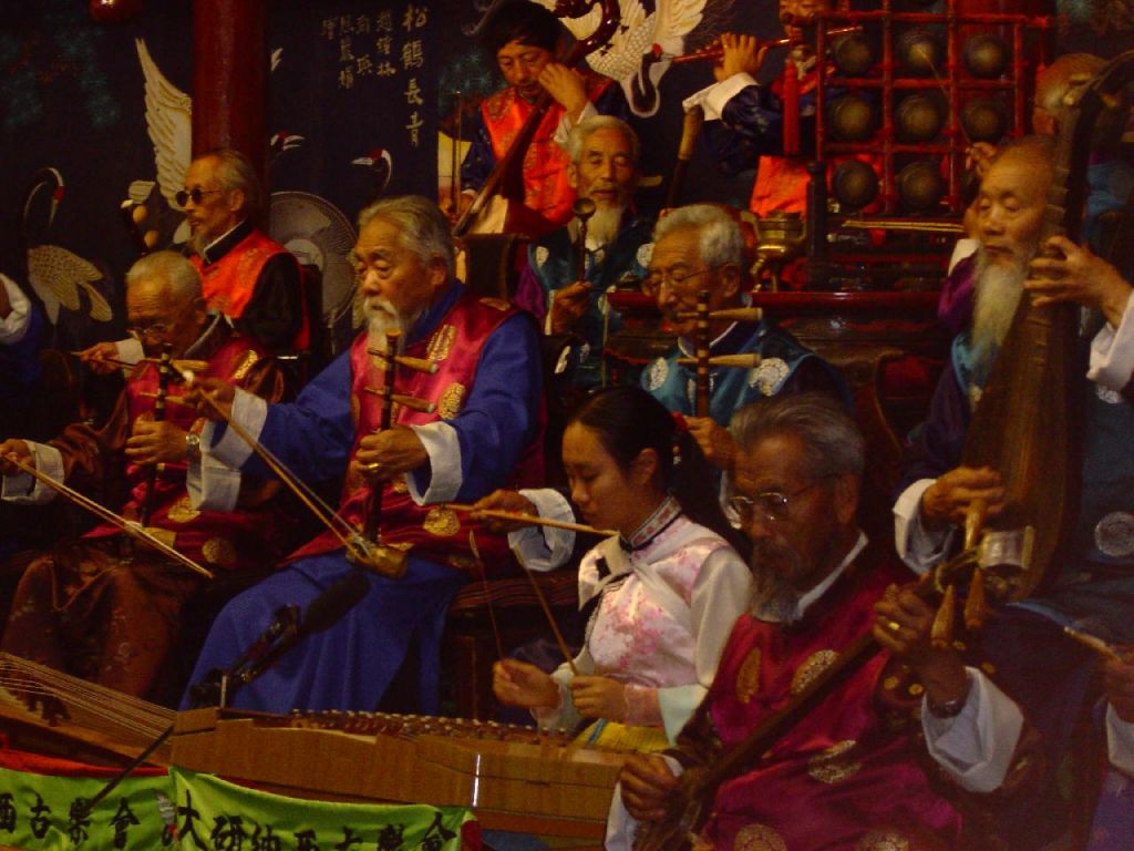 MUSIQUE TRADITIONNELLE A LILIANG