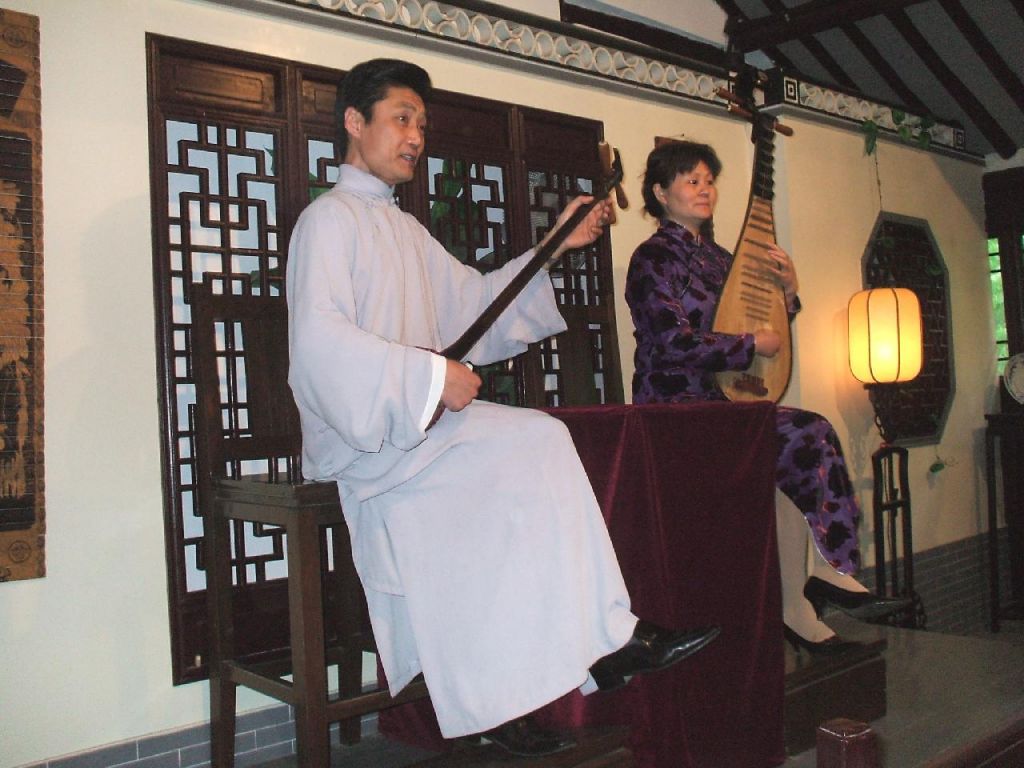 Musiciens chinois dans uen maison de thé