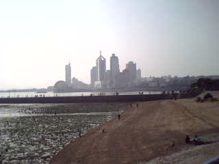 plage à Qingdao, lors de l'invasion de l'algue verte