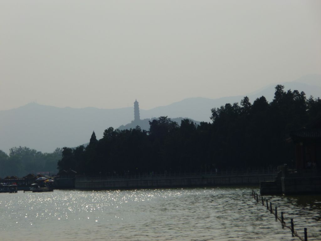 Rives du lac du Palais d'été
