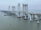 Photo aérienne prise le 4 février 2023 du pont maritime de la baie de Quanzhou