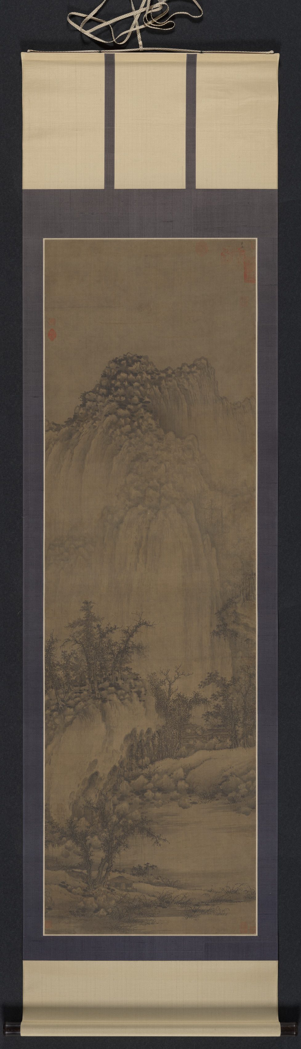 « Buddhist Retreat by Stream and Mountains », Juran, rouleau suspendu, Chine, dynastie des Song du Nord (960–1127)