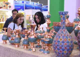 Des objets exposés lors du 20e Salon international de l'industrie culturelle de Chine (SIIC) à Shenzhen
