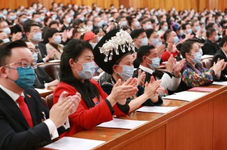 (miniature) La r&eacute;union de cl&ocirc;ture de la quatri&egrave;me session de la 13e Assembl&eacute;e populaire nationale (APN) se tient au Grand Palais du Peuple &agrave; Beijing