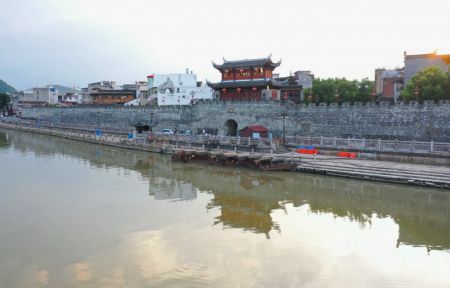 (miniature) Un mur ancien dans le district de Changting