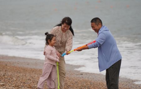 (miniature) Des gens s'amusent au Jinshitan National Holiday Resort