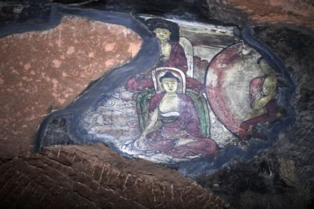 (miniature) Une peinture murale restaurée dans les grottes de Xumishan