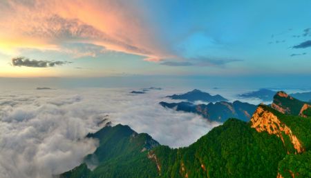 (miniature) Vue aérienne du parc forestier national de Wuyuezhai