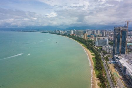 (miniature) Photo aérienne du paysage de la baie de Sanya