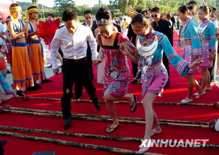 (miniature) Le gymnaste chinois Yang Wei s'est marié