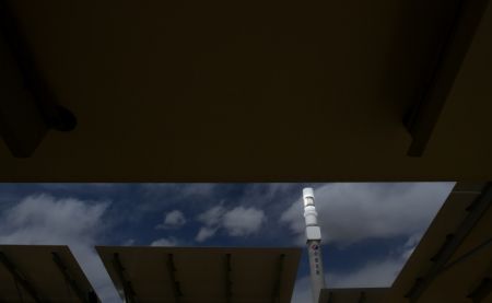 (miniature) Des installations d'un projet d'&eacute;lectricit&eacute; solaire thermique dans le district de Gonghe